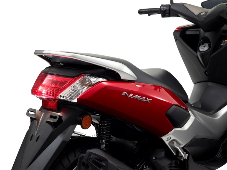 Новый скутер Yamaha NMAX 125