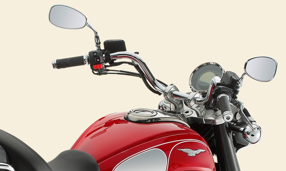 Новый мотоцикл Moto Guzzi Eldorado 2015
