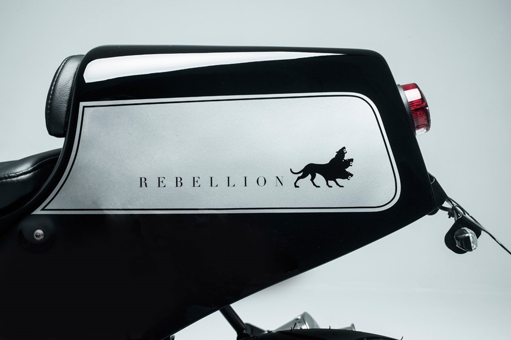 Кафе рейсер Honda CB750 - «Rebellion Of The Machines»