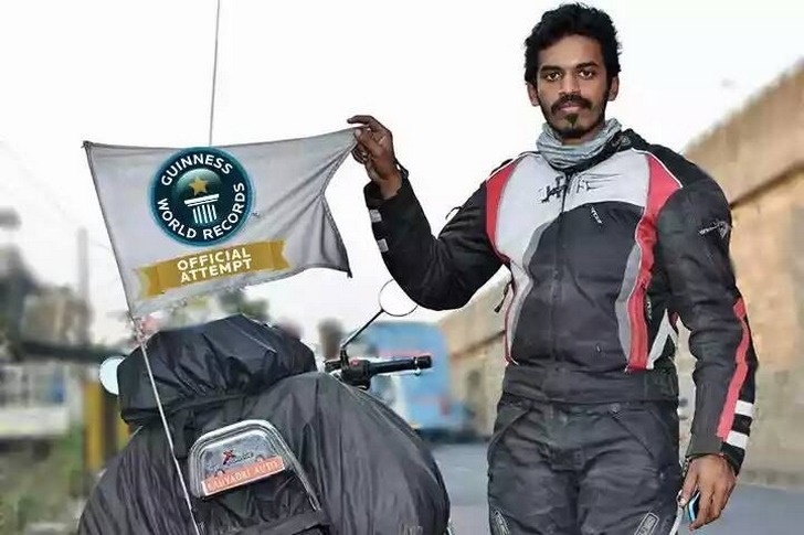 Индийский мотопутешественник установил новый рекорд