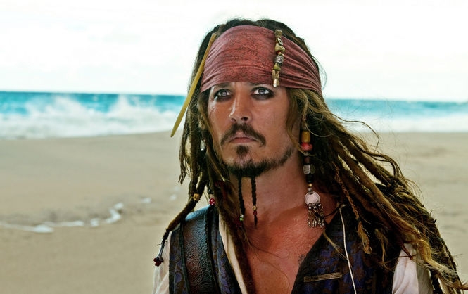 Джонни Депп сыграл пирата для тяжелобольных детей (ВИДЕО)